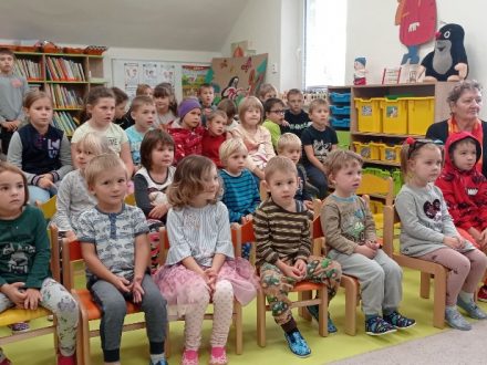Hudební představení- Jedeme světem